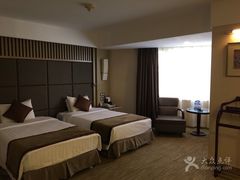 -北京新世纪饭店(动物园地铁站店)