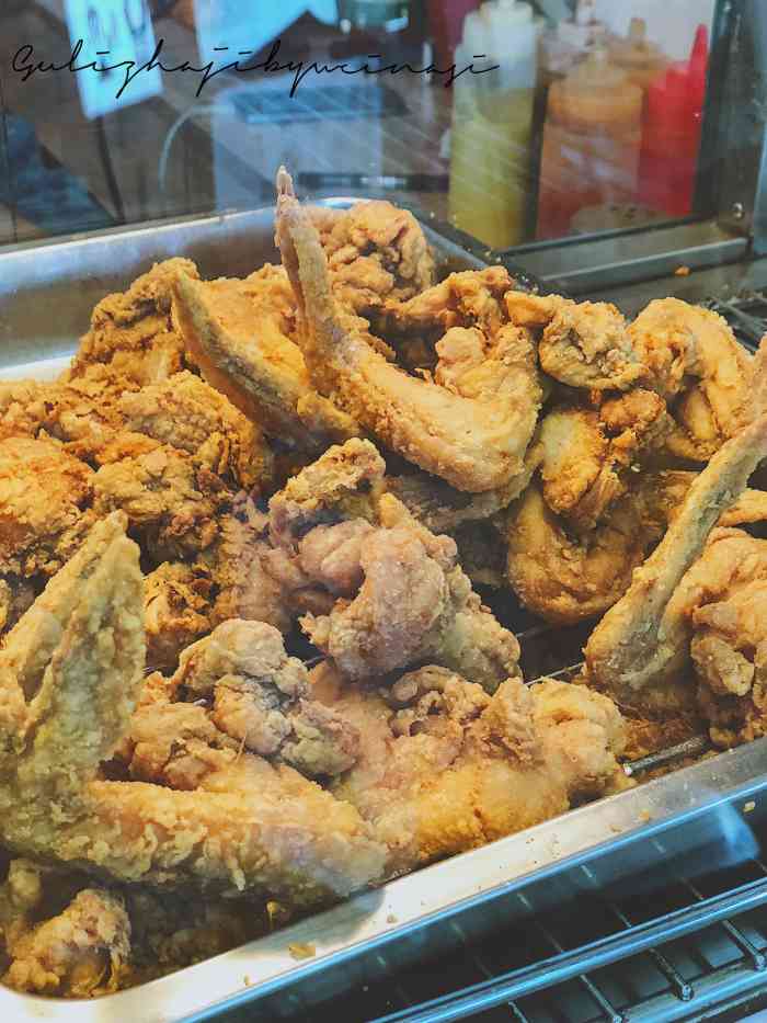 故里炸鸡(创荣商业广场店)-"炸鸡腿好好吃!肉不柴 还蛮嫩的 哈哈.
