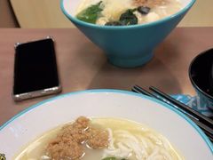 肉酱米线-灵芝妹子海鲜米线(香炉礁山姆店)