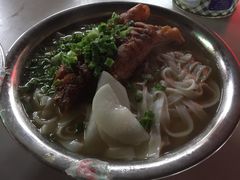 -肥佬良扣肉粉面店(梧州总店)