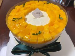-山与蓝·轻糖鲜果蛋糕(勒泰店)
