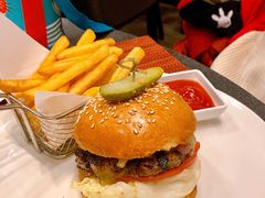 -WOLFGANG PUCK KITCHEN & BAR(迪士尼小镇店)