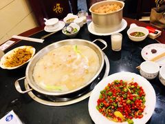 -老来福·非遗酸汤兔(凯旋路店)