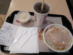 鸡排饭，玉米粒，红茶-麦当劳(上百万和城店)