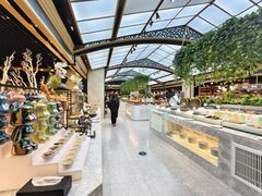 -川骄海鲜自助(王府井奥莱UP TOWN店原世界之花店)