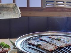 -汉城烤肉·黑金冠(华山路店)