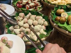 -雍和会海鲜姿造自助(湖东路店)