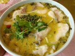 酸菜鱼-旭龙鱼头王(航华店)