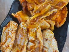 -小辣椒火盆烧烤(温泉南街店)