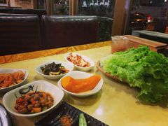 -牛信亭韩国料理·炭火烤肉(紫藤路店)