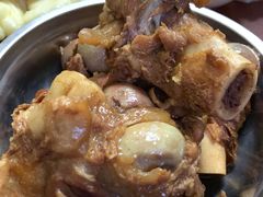 -王记酱骨头馆(新华路一店)