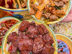 -拈签一笑黄牛肉辣卤串串