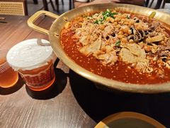 -张翻越·川渝冒菜·武汉黑鸭煲(城北万象城店)