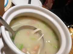 -泉畔人家·老济南经典鲁菜(大明湖店)