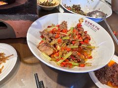 -富正毅三下锅·湘西韵味(天门山索道店)