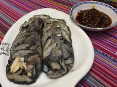 -香巴拉云南餐厅(华莱坞店)