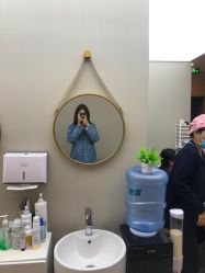 -More摩尔医美の注射线雕光电中心