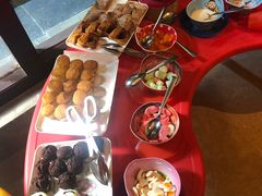 -三亚湾海居铂尔曼度假酒店