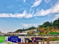 -UNI UNI(环亚凯瑟琳店)