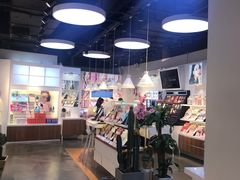 -4iNLOOK美瞳店(上海日月光中岛店)