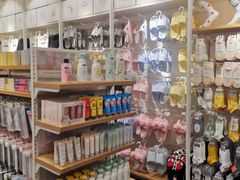 -名创优品(海珠乐峰广场店)