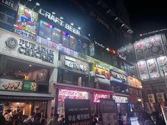 -BHC炸鸡(明洞总店)