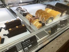 -Dough&Joe团憩(瑞虹天地月亮湾店)