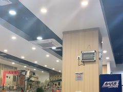 -江城燕子大排档(江汉路步行街店)