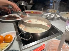 -尚尚仙·酸汤猪手·猪肚鸡火锅(华联万柳购物中心店)