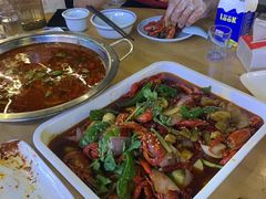 -焱焰鲜锅兔·佳味郑氏·自贡特色菜