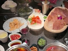 -海上明月海鲜火锅 鲜切牛肉