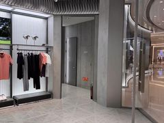 -迪桑特DESCENTE(青岛山东路万象城店)