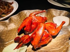 蝴蝶里招牌乳鸽-蝴蝶里·粤菜·点心(滨江龙湖店)