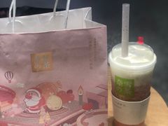 -奈雪的茶(湖滨银泰in77C区PRO店)