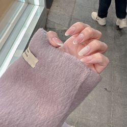 -花系美·美甲美睫精品店