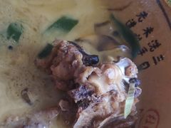 -华龙特色大骨鸡农家菜馆