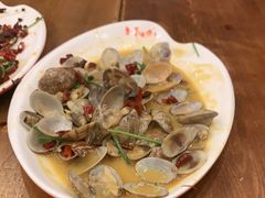 -老东镇啤酒屋海鲜加工·蒸汽海鲜·海鲜烧烤(台东店)