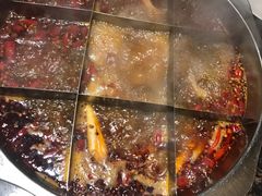 -小天鹅火锅·一线江景洪鼎旗舰店(洪崖洞店)
