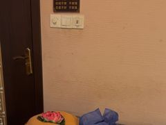 -莱仪堂艾灸经络养生馆(宜川路店)