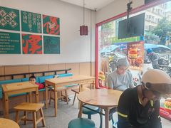 -塔斯汀中国汉堡(横岗志健广场店)