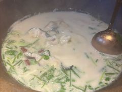 -咕嘟草帽鱼·牛奶一样的鲜鱼汤(天鹅湖万达广场店)