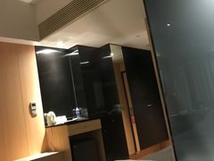 -上海虹桥西郊假日酒店