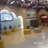 怎么选择而宝宝游泳馆。