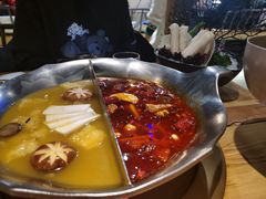 台式麻辣锅-湊湊火锅·茶憩(杭州湖滨银泰in77店)