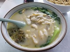 招牌黄鱼面-明呈黄鱼面馆(斜土路店)