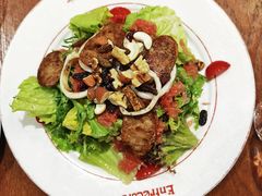 烤辣肉肠鲜鱿鱼柚子沙律-Entrecôte 法国牛扒馆(保利·时光里店)