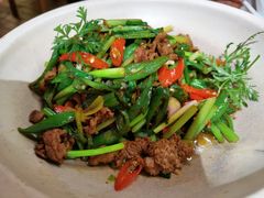 -老滇山寨•云南特色菜•地方菜•民族风情歌舞表演(金碧店)