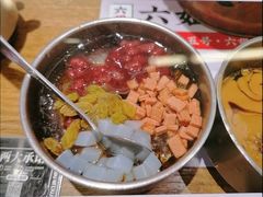 -成都你六姐·牛肉冒菜(城市集市合生汇店)