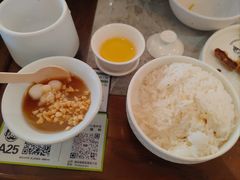 -渔语鱼新川菜Bistro(万象天地店)