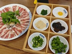 -桥香园云南过桥米线(红龙井店)